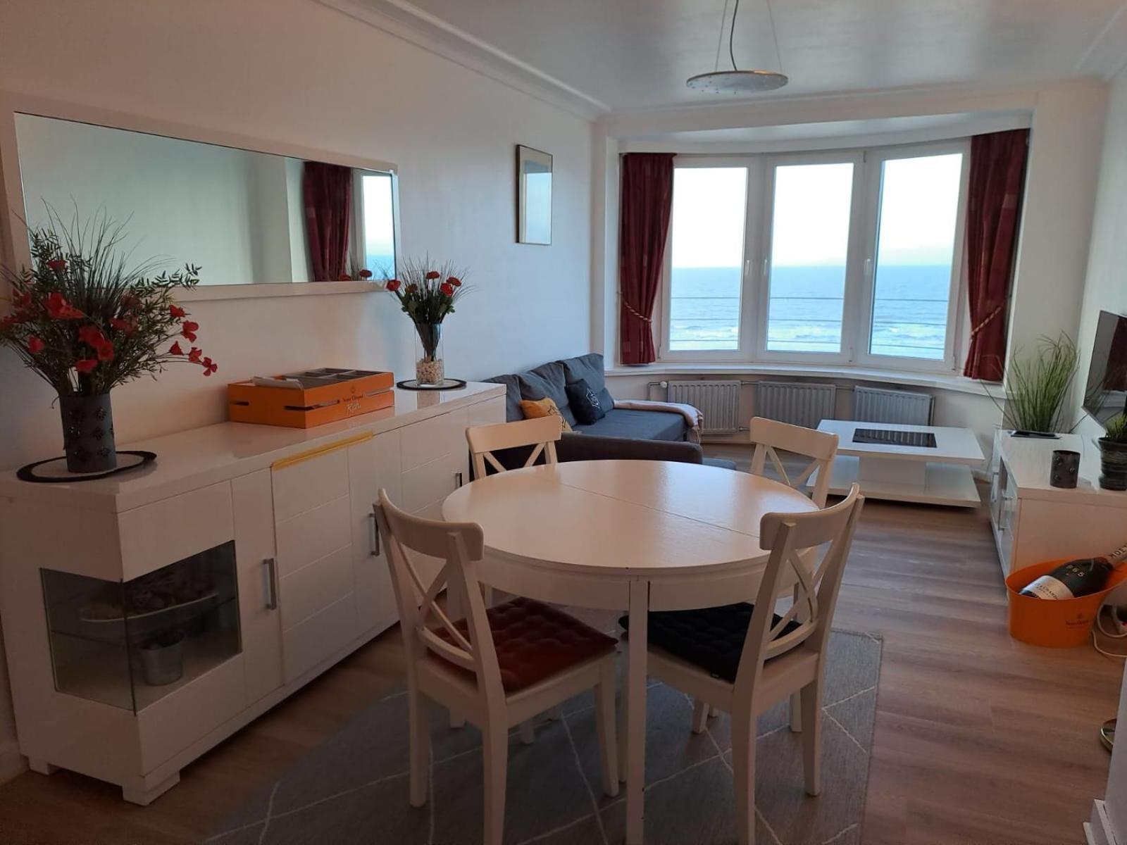 Appartement Met Prachtig Zicht Op Zee Oostende